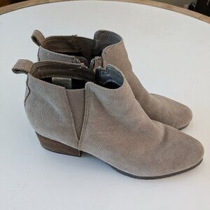 Tan Desert Boots